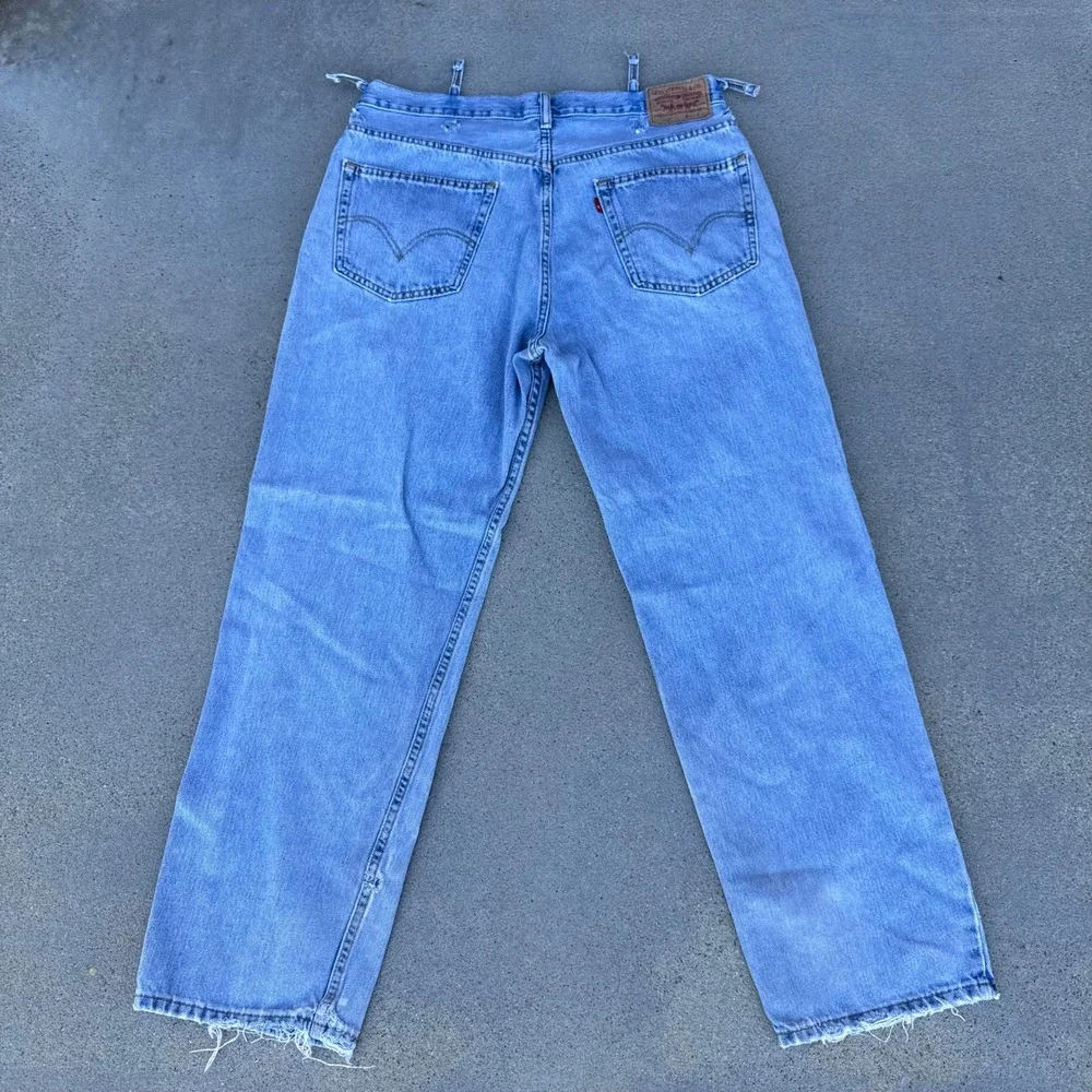 Levi's 550 Relaxed Fit Light Wash Denim Jeans Mens 38x32 Vintage Distressed‎